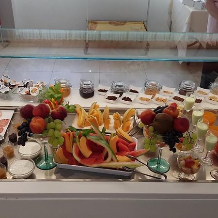 Hotel Record リッチョーネ エクステリア 写真