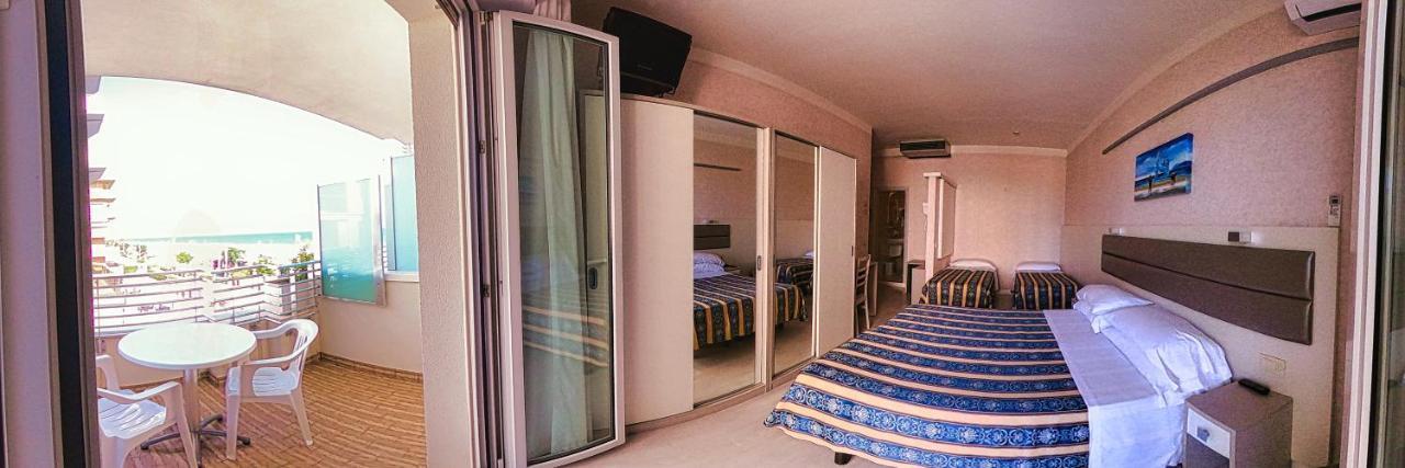 Hotel Record リッチョーネ エクステリア 写真